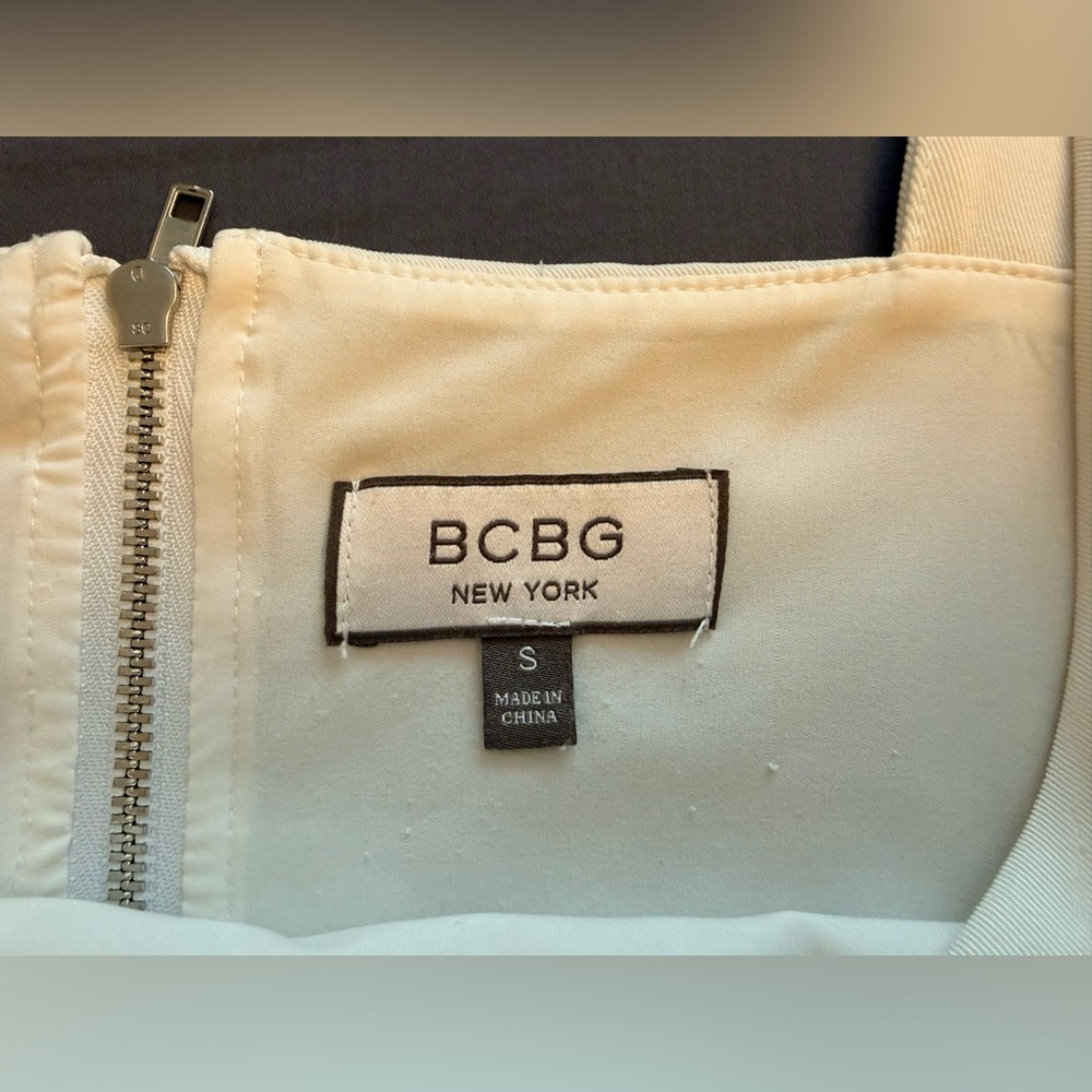 BCBG crop top. - Picture 3 of 3